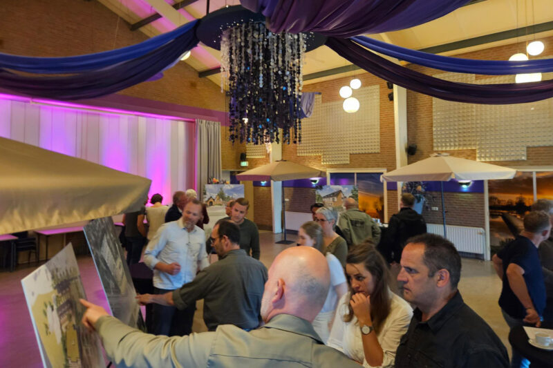 Inloopavond Rhenoy een succes