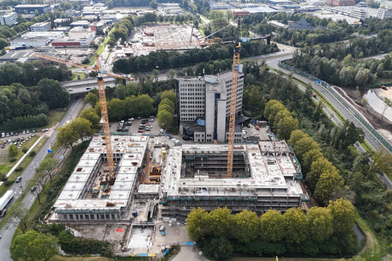 Bouw van Neptunus in volle gang